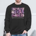 The Heart Never Forgets Dementia Alzheimer's Awareness Sweatshirt Gifts for Old Men