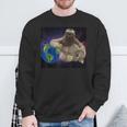 Perezoso En El Espacio Apoyado En El Planeta Tierra Camisa de entrenamiento Regalos para ancianos