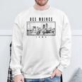 Des Moines Iowa Vintage Skyline Black & White Des Moines Sweatshirt Gifts for Old Men