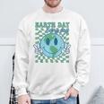 Earth Day Everyday Smile Face Hippie Planet Anniversary Sweatshirt Gifts for Old Men