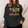 Damen Gamer-Papa Retro-Gamer-Vater-Nostalgiepapa Level Aufsteigen Mit-Ausschnitt Sweatshirt Geschenke für Sie