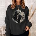 Skateboard Kick Flip Silhouet Fool Moon Skateboarder Sweatshirt Gifts for Her