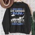 Damen Bin Ein Kite Surfender Papa Wie Ein Normaler Papi Nur Cooler Mit-Ausschnitt Sweatshirt Geschenke für alte Frauen