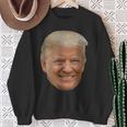Donald J Trump Das Gesicht Des Präsidenten Auf Einem Meme Sweatshirt Geschenke für alte Frauen
