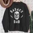 Herren Badass Dad Coolatertag Papa Schädel Sweatshirt Geschenke für alte Frauen