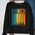 Munich Skyline Retro Vintage Souvenir Munich Sweatshirt Geschenke für alte Frauen