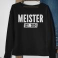 Schwarzes Sweatshirt Meister EST. 2024, Vintage Schriftzug Design Geschenke für alte Frauen