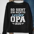 With So Sieht Ein Richtig Cooler Opa German Text Black Sweatshirt Geschenke für alte Frauen