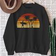 Vintage Sun Surfing For Surfers And Surfers Sweatshirt Geschenke für alte Frauen