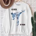 Be Water My Friend Sweatshirt, Inspirierendes Bruce Lee Kampfkunst Design Geschenke für alte Frauen