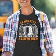 Er Heiratet Wir Sind Nur Zum Saufen Hier Bier Party German Kinder Tshirt