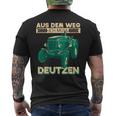 Deutz Bauer Aus Dem Weg Ich Muss Deutzen Tractor T-Shirt mit Rückendruck