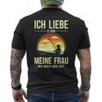 Ich Liebe Es Wenn Meine Frau Mich Fischnläst Carp Fishing T-Shirt mit Rückendruck