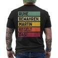 Ruhe Bewahren Martin Regelt Das Spruch In Retro Farben Black T-Shirt mit Rückendruck