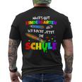 Schulkind Student 2023 Ich Rocke Jetzt Die Schule Black T-Shirt mit Rückendruck