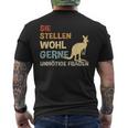 Sie Stellen Wohl Gerne Unnecessary Fragen Retro Kangaroo S T-Shirt mit Rückendruck