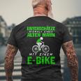 Älterer Mann mit E-Bike Schwarzes Kurzärmliges Herren-T-Kurzärmliges Herren-T-Shirt, Radfahrer Motiv Geschenke für alte Männer