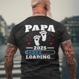 Papa 2025 Lustigesatertagsgeschenk Schwangere T-Shirt mit Rückendruck Geschenke für alte Männer