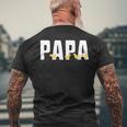 Papa Mit Seinen Küken Geschenkatertag Ankündigung Baby T-Shirt mit Rückendruck Geschenke für alte Männer