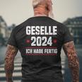 Passed Exam Geselle 2024 Azubi T-Shirt mit Rückendruck Geschenke für alte Männer