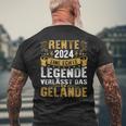 Rente 2024 Eine Echte Legende Verlässt Das Gelände Rentner T-Shirt mit Rückendruck Geschenke für alte Männer