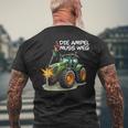 With Traktor Rammt Ampel Die Ampel Muss Weg T-Shirt mit Rückendruck Geschenke für alte Männer