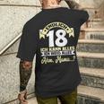 18 Geburtstag Geburtstagsgeschenk Lustiger Spruch T-Shirt mit Rückendruck Geschenke für Ihn