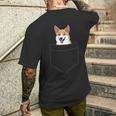 Corgi Dog In Bag Cute Dog Pockets Corgi T-Shirt mit Rückendruck Geschenke für Ihn