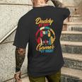 Daddy By Day Gamer Bei Nacht Lustige Papa Witze Gamingintage T-Shirt mit Rückendruck Geschenke für Ihn