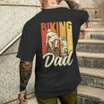 Fahrradfahrenderater Radfahren Radfahrer Fahrrad Papa Papi T-Shirt mit Rückendruck Geschenke für Ihn