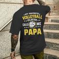 My Favoriteolleyballspieler Calls Me Papa Proud Dad T-Shirt mit Rückendruck Geschenke für Ihn