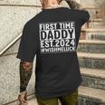 First Time Daddy Est 2024 Lustiger Neuer Papa Neuerater T-Shirt mit Rückendruck Geschenke für Ihn