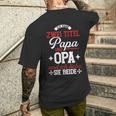 Ich Habe Zwei Titel Papa Und Opa Und Ich Liebe Sie Beide T-Shirt mit Rückendruck Geschenke für Ihn