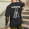 Leiter Im Büro Chef Vom Team Und Arbeit Für Den Teamleiter T-Shirt mit Rückendruck Geschenke für Ihn