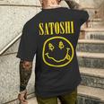 Satoshi Nakamoto Gelbes Lächeln T-Shirt mit Rückendruck Geschenke für Ihn