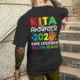 Schulkind Einschulung Schule Letzter Tag Kita Abgänger 2024 T-Shirt mit Rückendruck Geschenke für Ihn