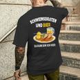 Schweinefraten Bayrisch Brotzeit In Der Wirtschaft T-Shirt mit Rückendruck Geschenke für Ihn