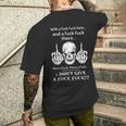 Skull With A Fuck Here And A Fuck There T-shirt imprimé au dos Cadeaux pour lui