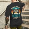 Soon To Be Daddy 2024 Lustige Schwangerschaft Ankündigung Papa T-Shirt mit Rückendruck Geschenke für Ihn