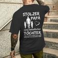 Stolzer Papa Zwei Töchter Idea T-Shirt mit Rückendruck Geschenke für Ihn