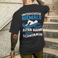 Unterschätze Niemals Einen Alte Mann Beim Swimm T-Shirt mit Rückendruck Geschenke für Ihn