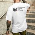 Bundesinstitut Zur Bekämpfung Akuter Unterhopfung White T-Shirt mit Rückendruck Geschenke für Ihn