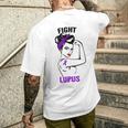 Im Mai Tragen Wir Lila Frauen Lupus Bewusstseinsmonat T-Shirt mit Rückendruck Geschenke für Ihn