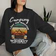 Camping Löst Die Meisten Probleme Whiskey Den Rest Camper Sweatshirt Frauen Geschenke für Sie