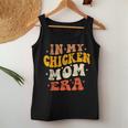 In My Chicken Mom Era Chicken Mom Día De La Madre Groovy Camiseta sin mangas para mujer Regalos divertidos