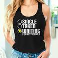 Women's Single Taken Waiting For My Soldier Hero Wife Tank Top Frauen Geschenke für Sie