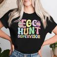 Egg Hunt Supervisor Retro Egg Hunting Party Mom Dad Easter Women T-shirt Gifts for Her