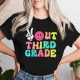 Peace Out 3Rd Grade Graduation Class 2024 Last Day Of School Women T-shirt Gifts for Her