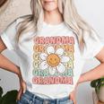 Cute Groovy Grandma 70S Family Birthday Party Daisy Flower Women T-shirt Gifts for Her