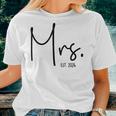 Mrs Est 2024 Just Married Wedding Wife Hubby Mr & Mrs Women T-shirt Gifts for Her